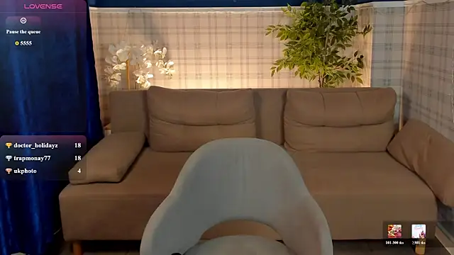 Edna_Martin tease webcam show