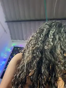 Simone_Miller webcam