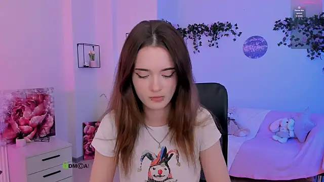 liana_kisses (Ask my age) - show ass both♥