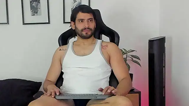 dereck_vega (M young) - I want to get Naked