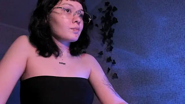 robin_harrington (F teen) - prove your fidelity to the Mistress