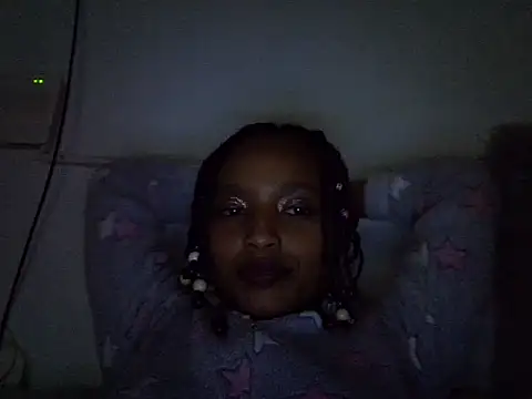 Badgalheloves webcam