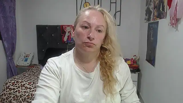 emperabigbootybigass webcam