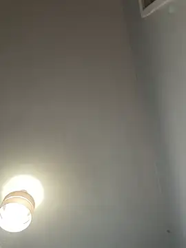 sexyBrunettex1 webcam