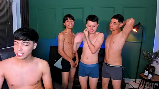 Hot_GuysW webcam