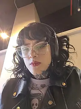 taaylor33 live sex cam