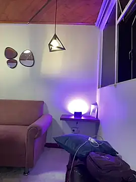 Angela_pink18