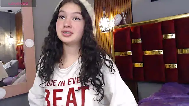 lilimini032 webcam