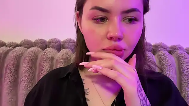 AlmaryKim webcam