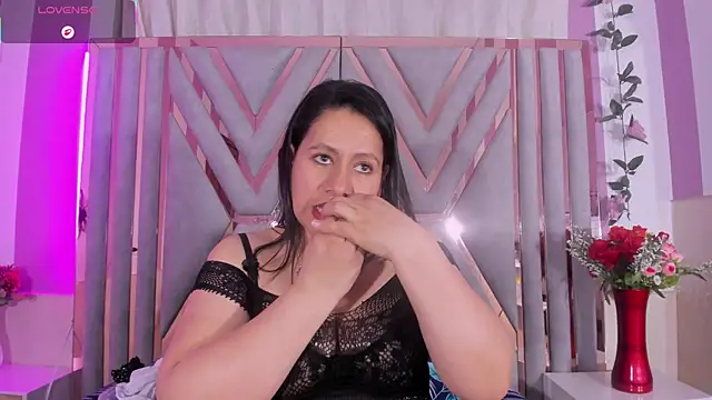 adri_rivera webcam