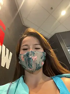 kiss_loo webcam