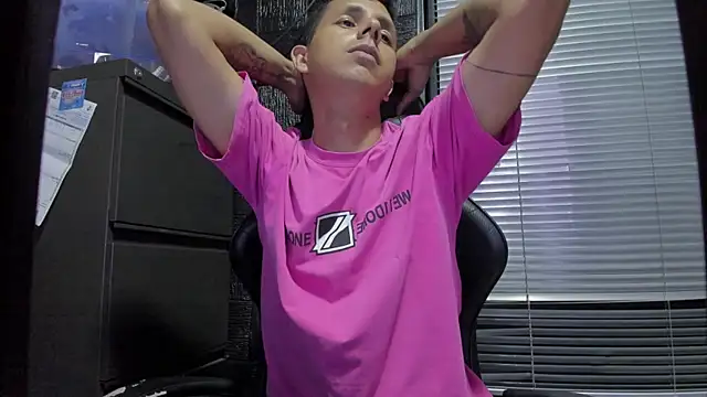 boy_bigcock24cm webcam