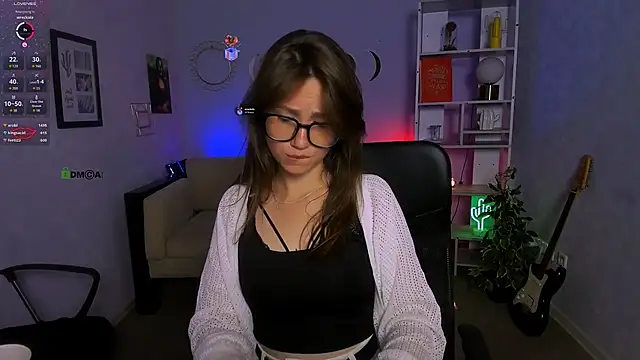kitniss_dreamy webcam