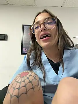 Sweet_Milaa1 webcam