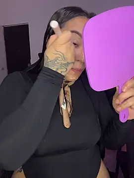 Lilyhotson webcam