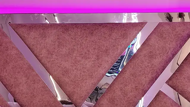 LolaGray__ webcam