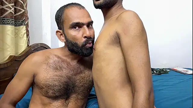 DesiDaddyandSon webcam