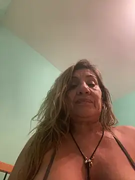 camelia3 live cam preview on Stripchat