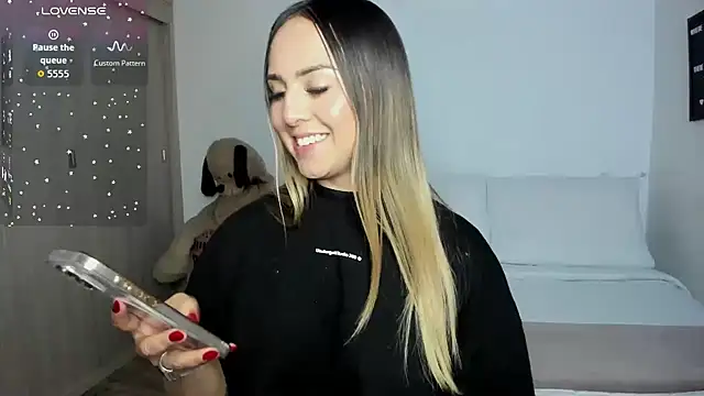 sophie_morenoo webcam