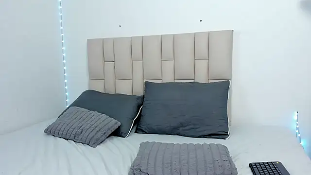 Sofia_Blosom webcam