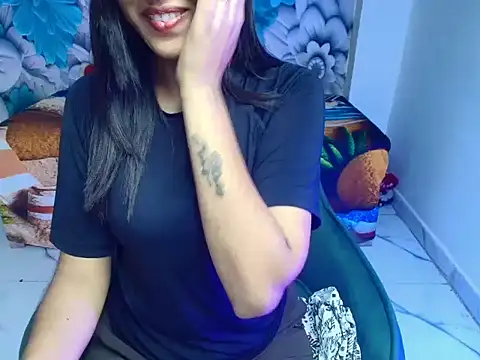 Hot-kavya webcam