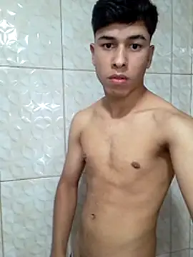 sss020 live webcam show