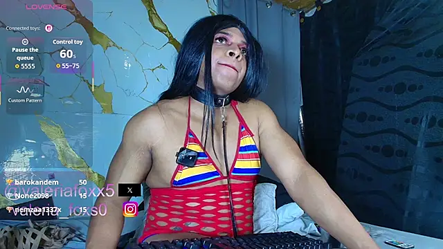 valeriafoxx3 live cam on StripChat