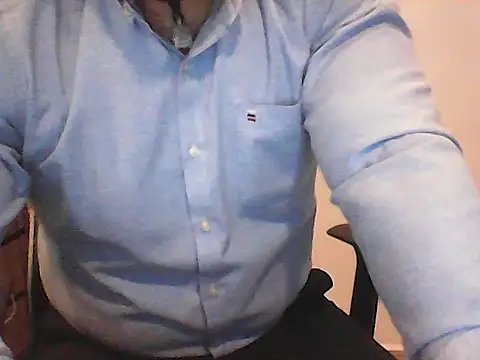 Yorel1109- live cam on StripChat
