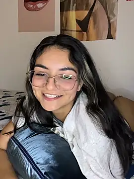 Cat2525 live webcam show