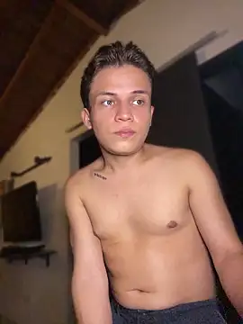 _Leo_Boy live cam on StripChat