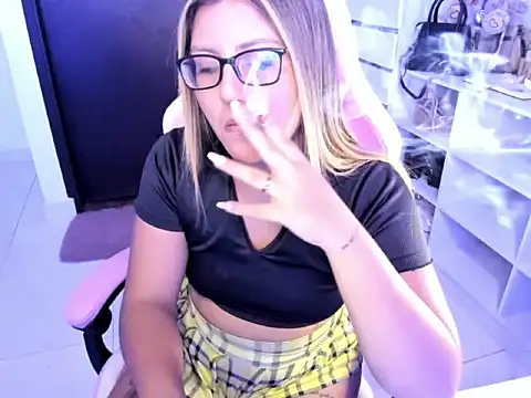 cristina697 webcam