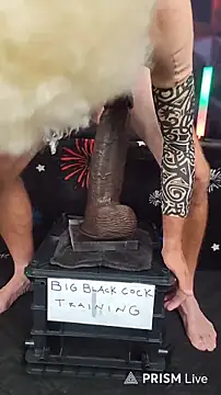 FantasyMan-BiWM live sex cam