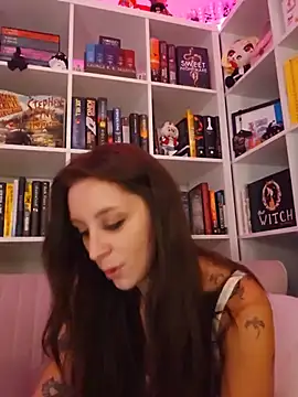LilyOrion webcam