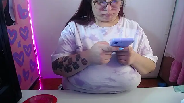 kattybbwbigboobs_ webcam