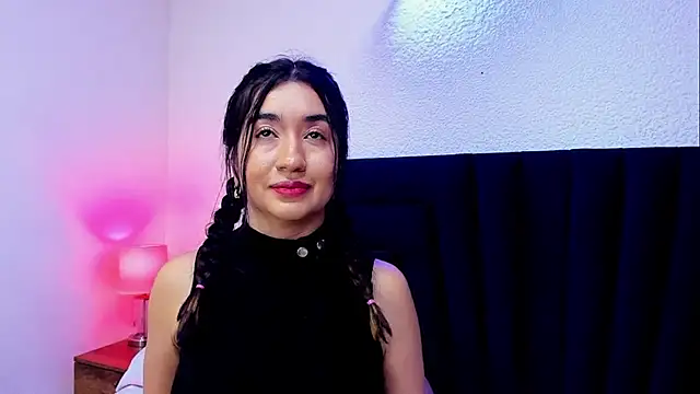 VictoriaRouge_ webcam