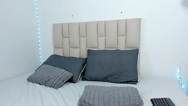 Sofia_Blosom webcam