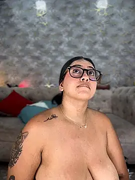 lilithst_ live cam on StripChat