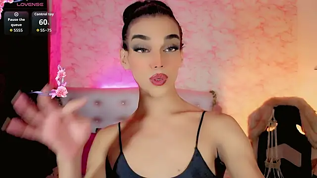 the-horus-girl - The-horus-girl's free webcam - UK Sex Cams