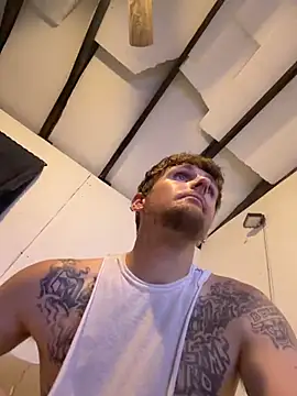 bigbootyboy_ - Bigbootyboy_'s free webcam - UK Sex Cams