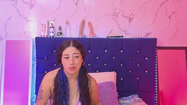 Dakotaa_Johnson webcam