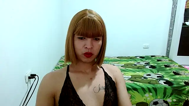 estefania224 webcam