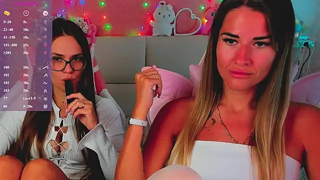 hotty_girls_here