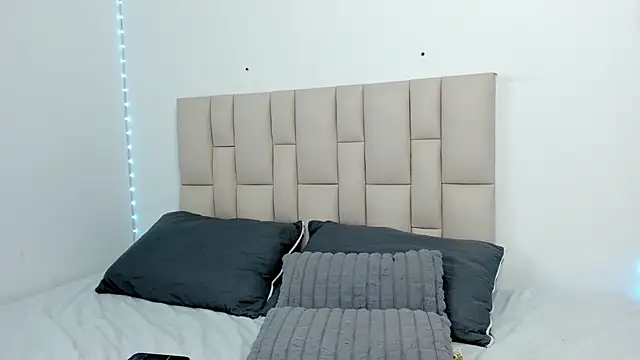 Sofia_Blosom webcam
