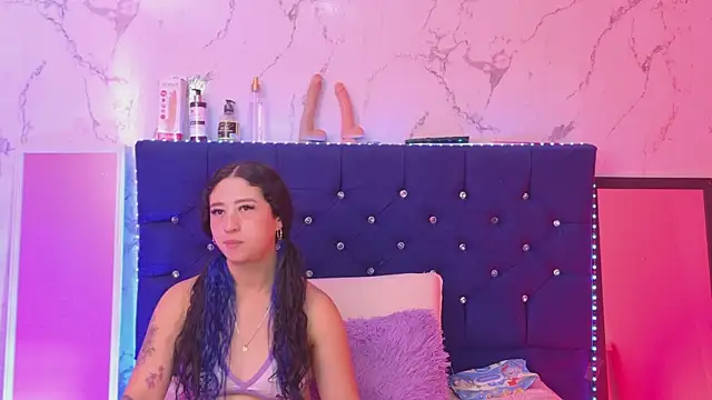 Dakotaa_Johnson webcam