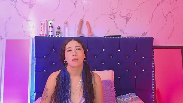 Dakotaa_Johnson live cam on StripChat