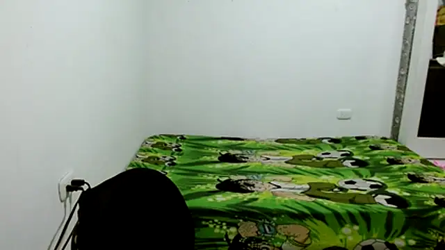 estefania224 webcam