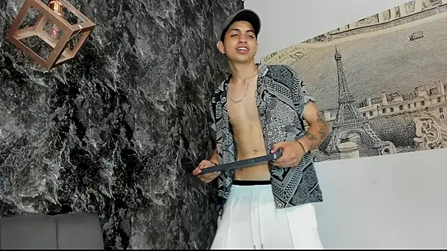 cameron_lux77 webcam