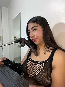 cherry_skinnyy_ webcam