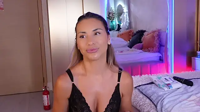 jullyblair - JullyBlair's free webcam - UK Sex Cams
