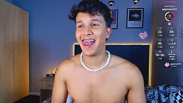 Leo_Savage_ webcam